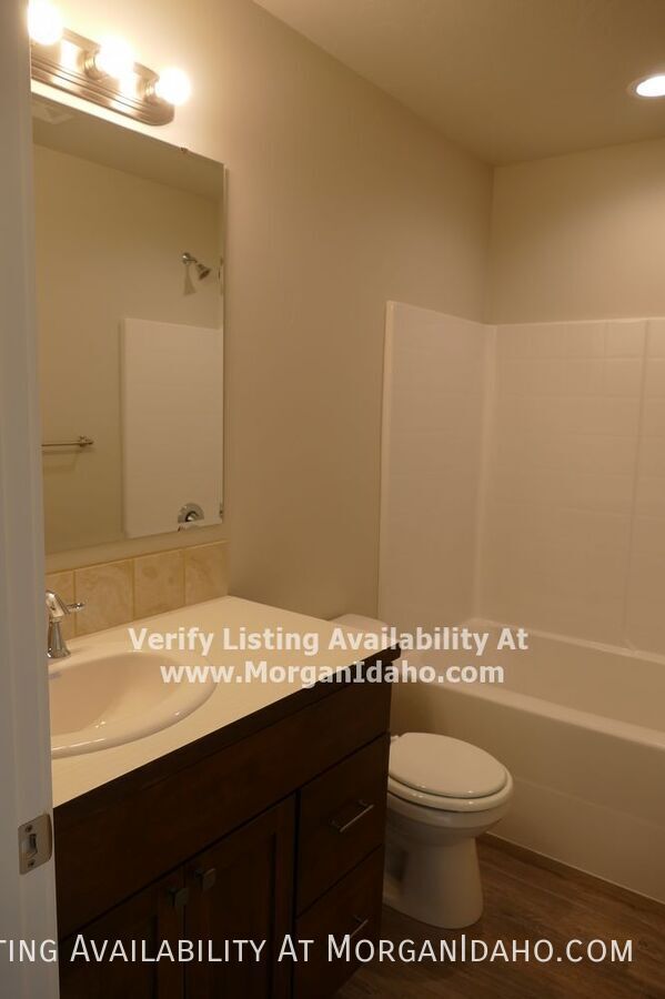 Building Photo - 537 N Escalade Pl