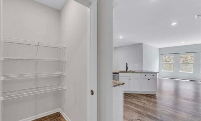 Kitchen Pantry - 109 Fellington Ct