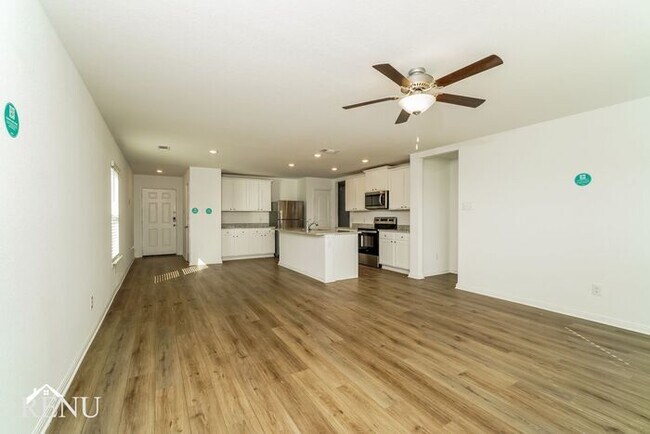 Building Photo - Coming Soon!