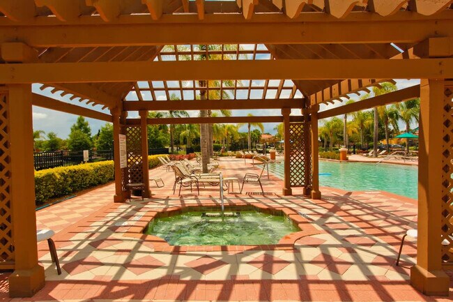 Building Photo - 481 Las Fuentes Dr