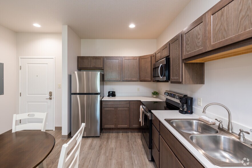 Primary Photo - Terrace Place Apartments
