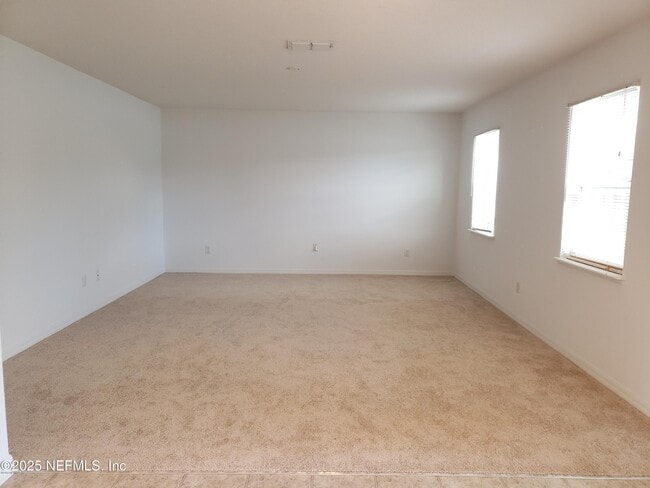 Building Photo - 10310 Magnolia Hills Dr
