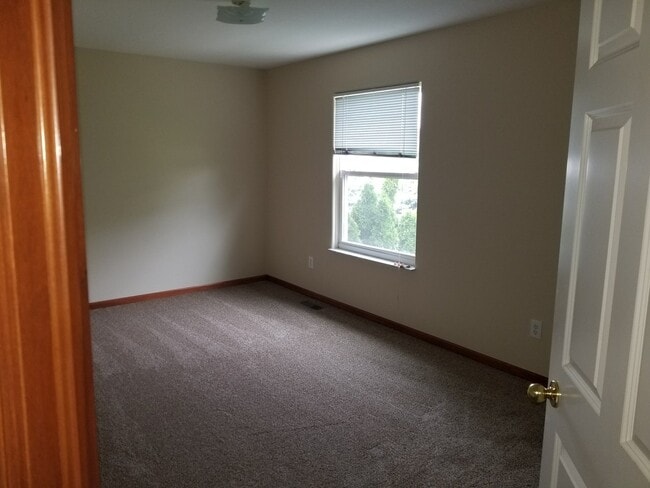 Building Photo - 501 Radcliff Dr
