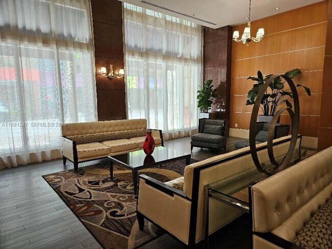 Building Photo - 253 NE 2nd St