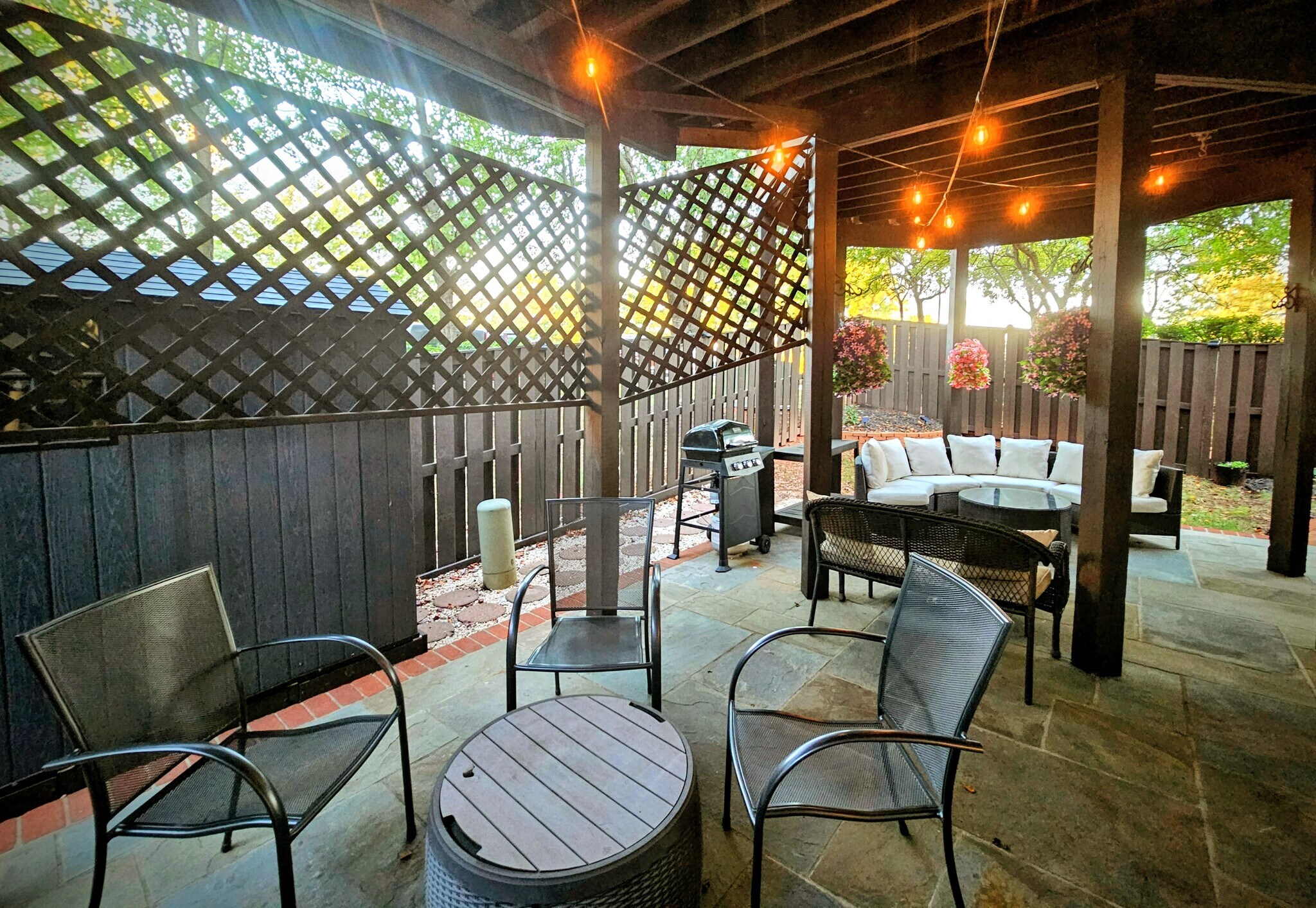 Building Photo - 20926 Cheyenne Terrace