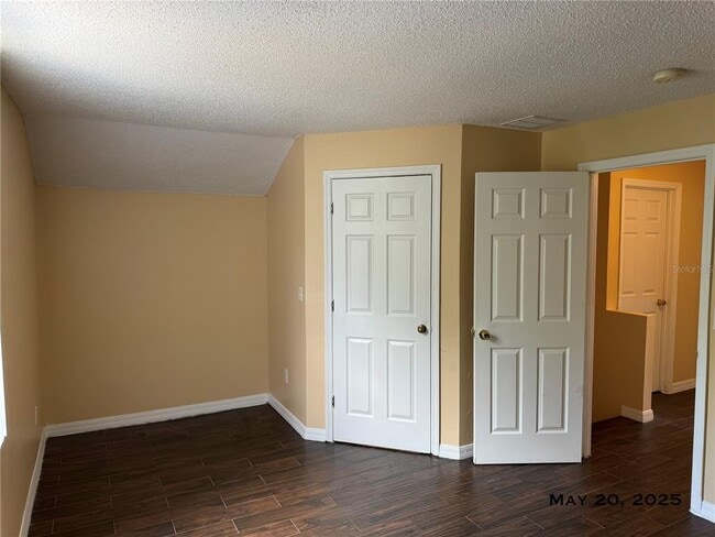 Building Photo - 5083 Luna Negra Dr