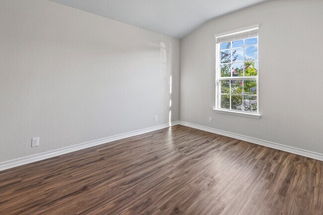 Building Photo - 13349 Bearded Flt