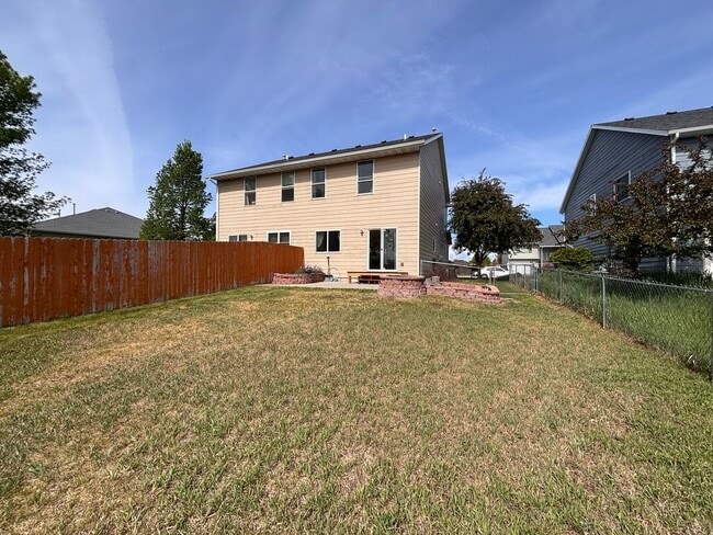 Building Photo - 5476 Savannah St