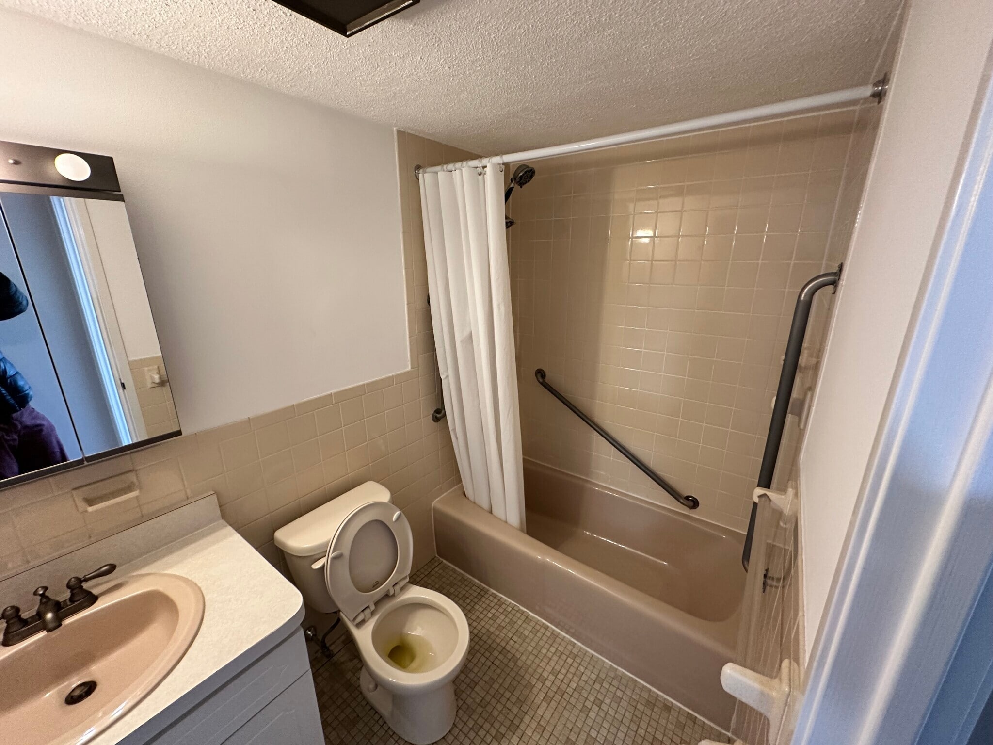 Building Photo - 43-51-51 Albion St