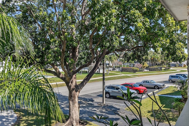 Building Photo - 3150 Meridian Way S