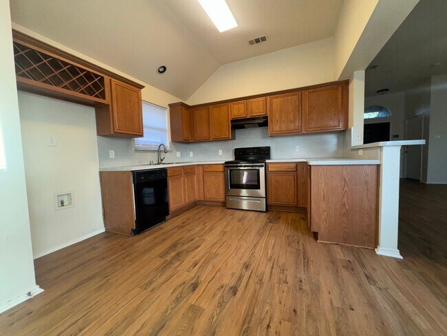 Building Photo - Available Now..   Absolutely Amazing property