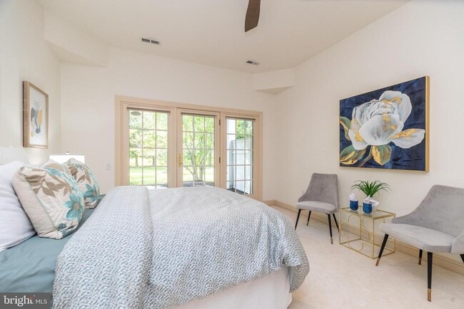 Building Photo - 5812 Hickory Hollow Ln