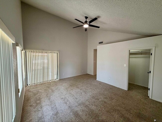 Building Photo - 10236 S Del Rico