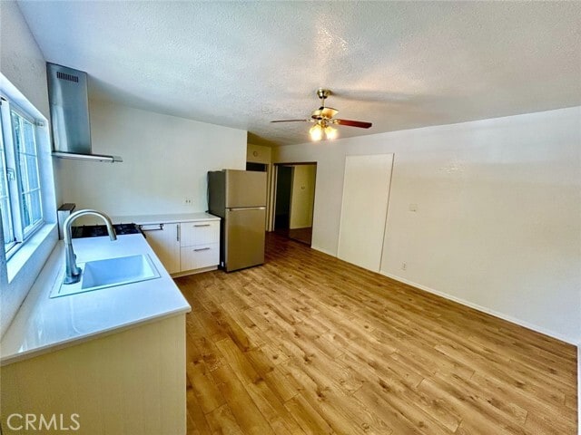 Building Photo - 13570 Rayen St