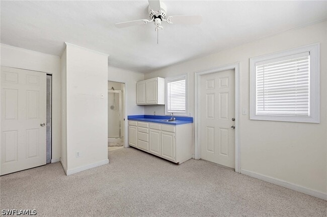 Building Photo - 1377 11th Ct N