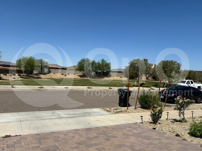 Building Photo - 25493 N 143rd Dr