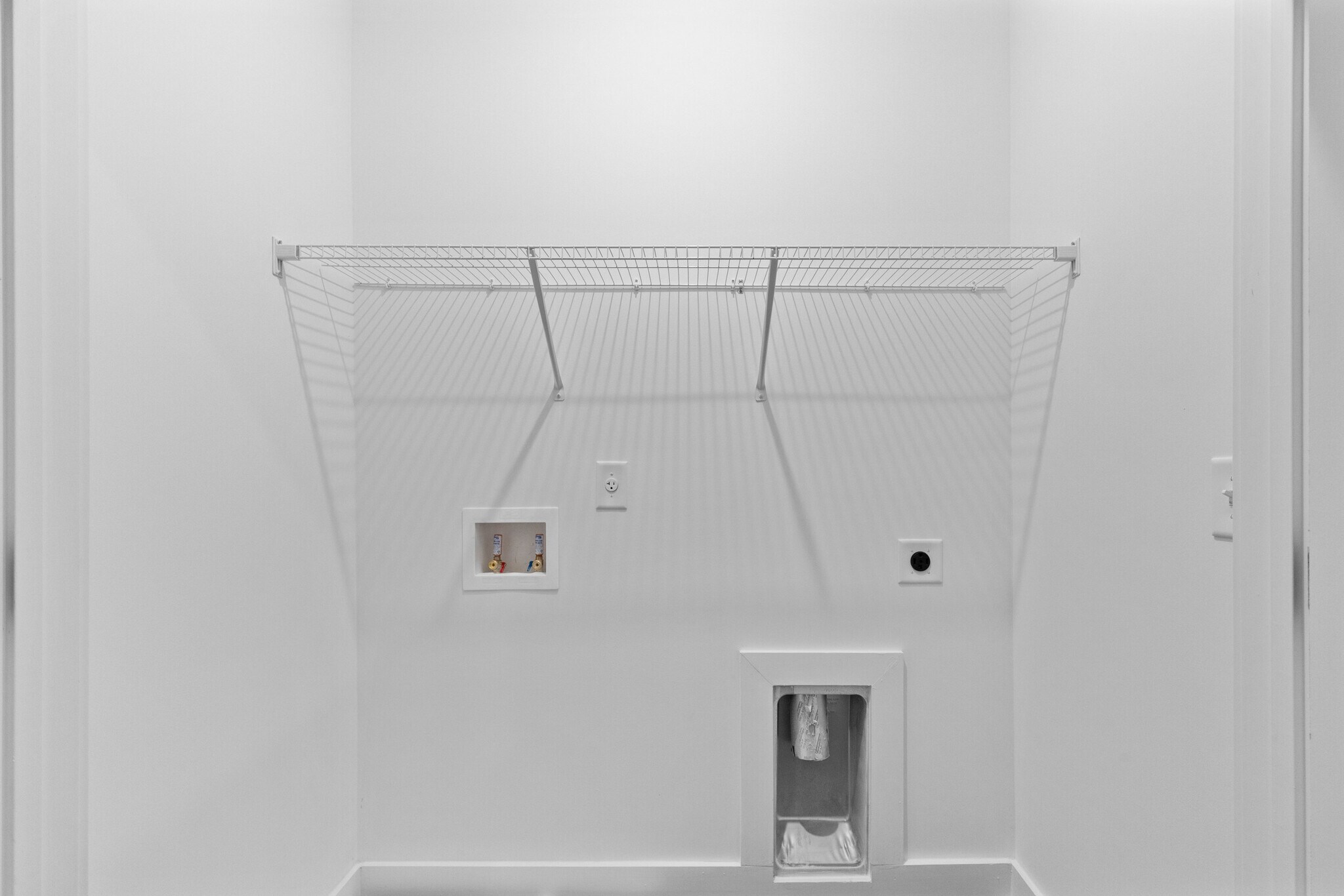 Building Photo - 201 New St