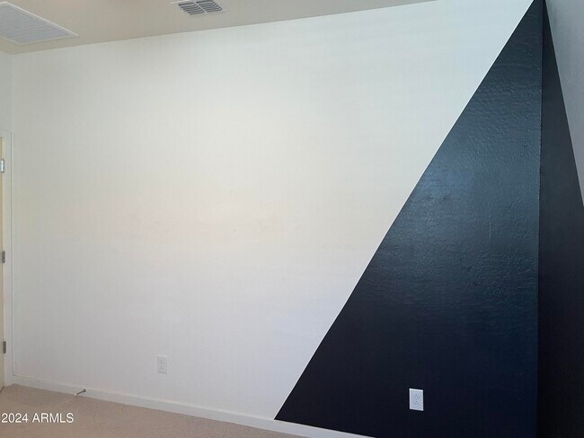 Building Photo - 2018 N 213th Dr