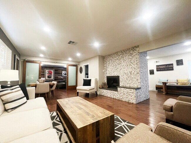 Building Photo - 14717 Terryknoll Dr