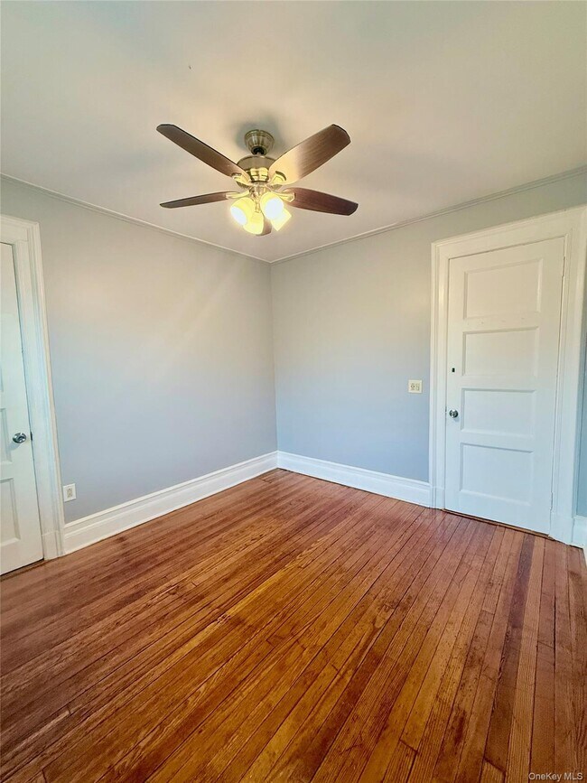 Building Photo - 127 Woodland Ave