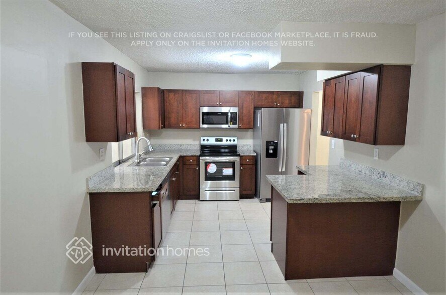 Building Photo - 8500 NW 18th Pl