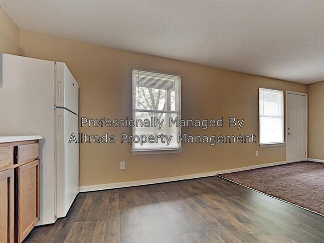 Building Photo - 1519 Crums Ln