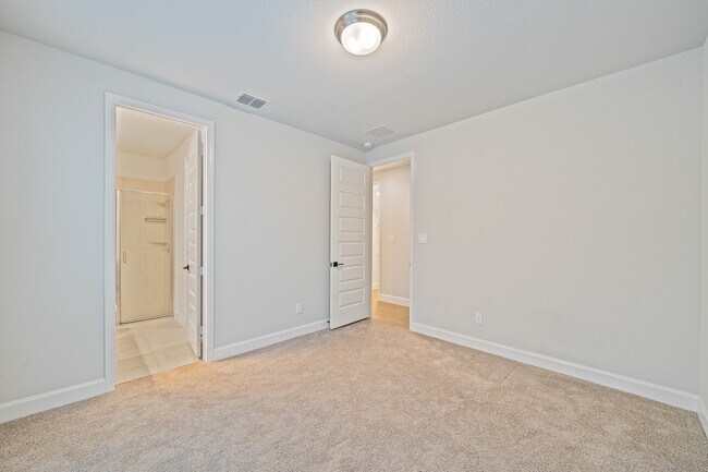 Building Photo - 31219 Star Lndg Rd