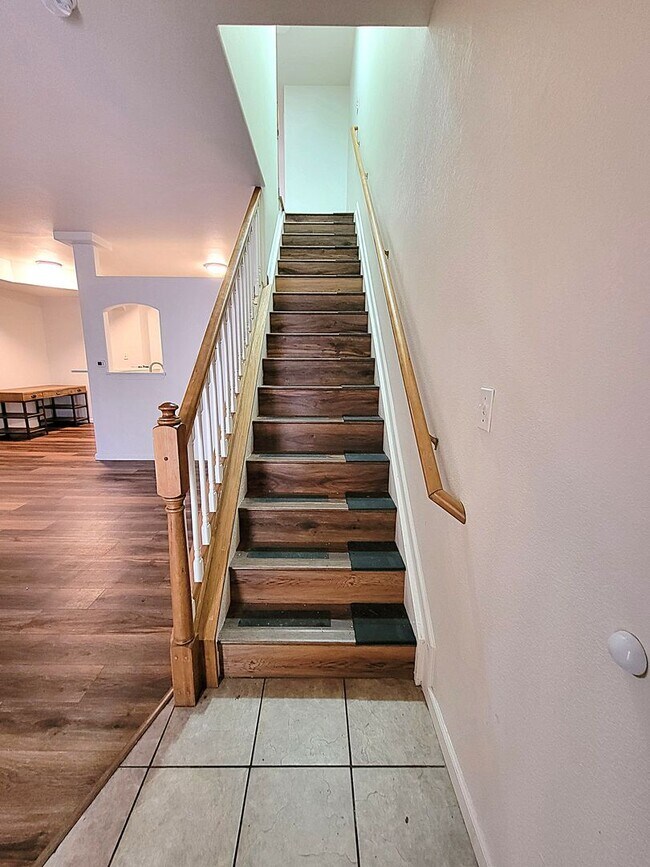 Building Photo - ALL PROSPECTIVE TENANTS MUST SUBMIT A $58 ...