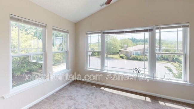 Building Photo - 157 Morningside Ln