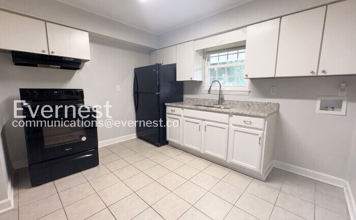 Building Photo - 8304 Baldwyn Cove
