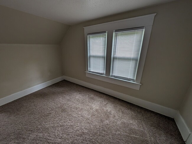 Building Photo - 8218 Fayette St