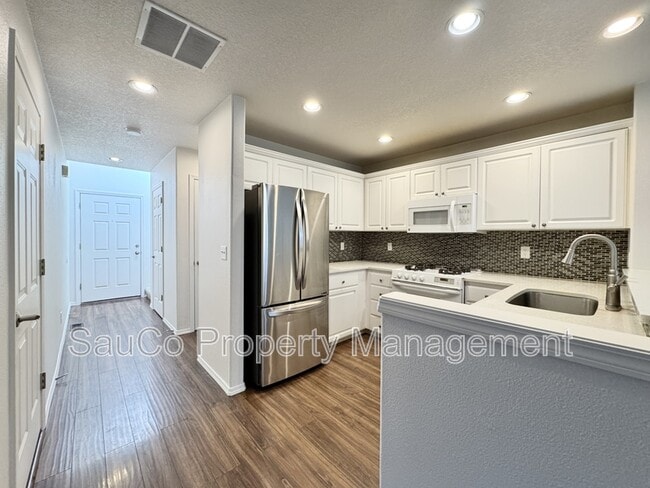 Building Photo - 14705 NW Benny Dr