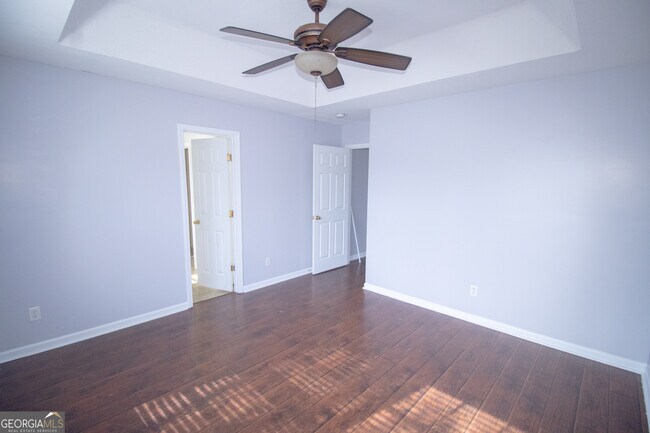 Building Photo - 8002 Ponderosa Pine Ave