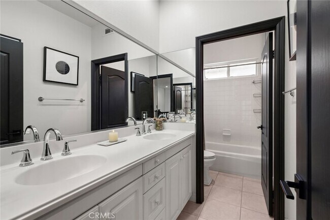 Building Photo - 12380 Marlow Ave