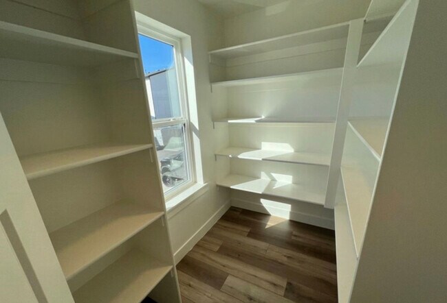 Building Photo - 383 S 650 E