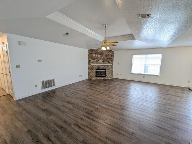 Building Photo - 509 Rush Park Cir
