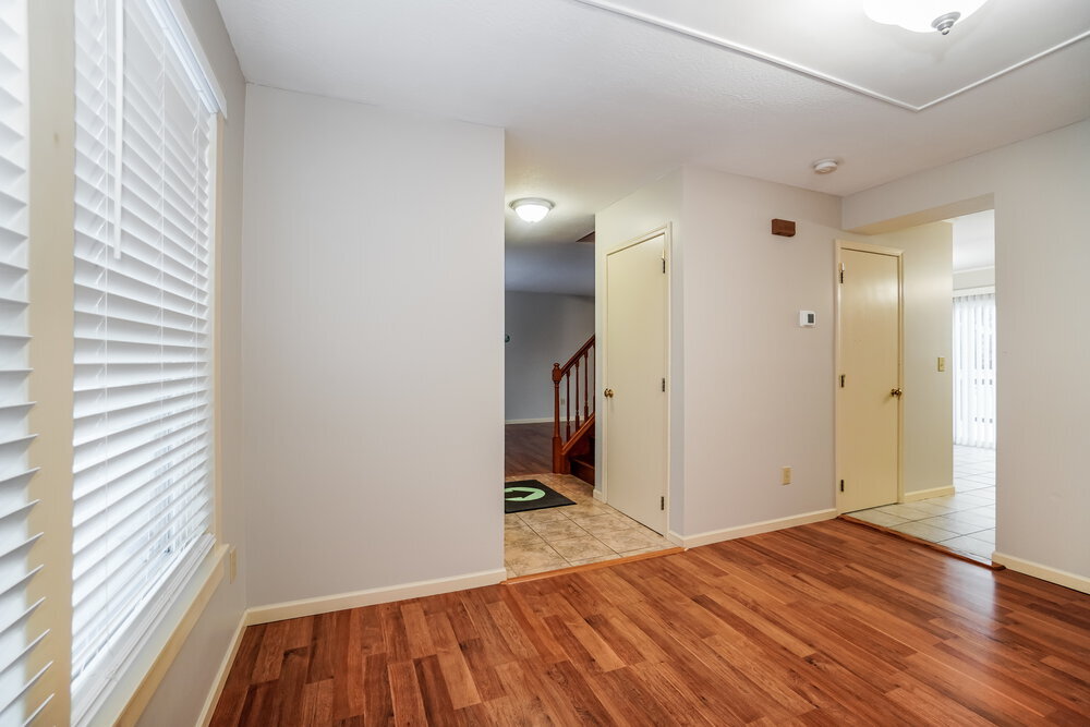 Building Photo - 101 Miners Ct