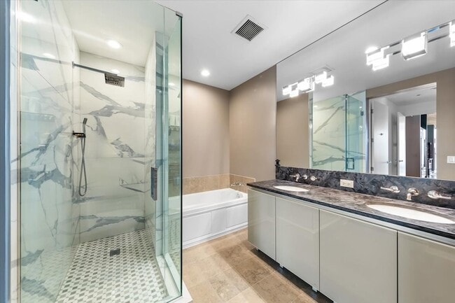 Building Photo - 600 N Fairbanks Ct