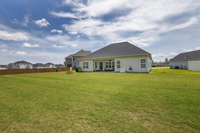 Building Photo - 2014 Snapper St