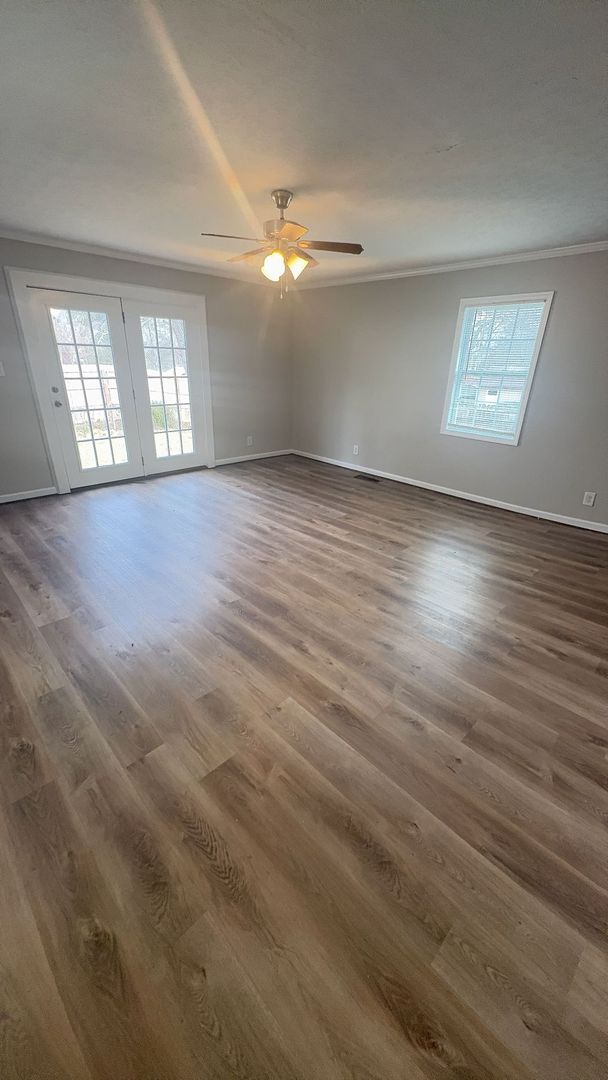 Building Photo - 1905 28th St