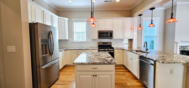Building Photo - 7710 Monarch Dr