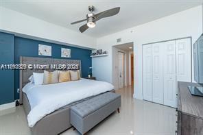 Building Photo - 3232 SW 22nd St