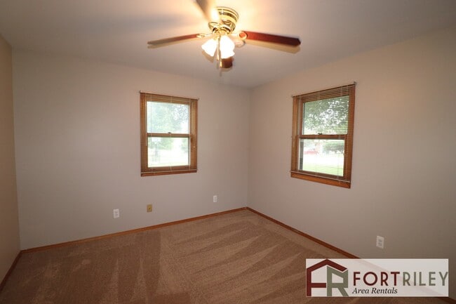 Building Photo - Family Home for rent!