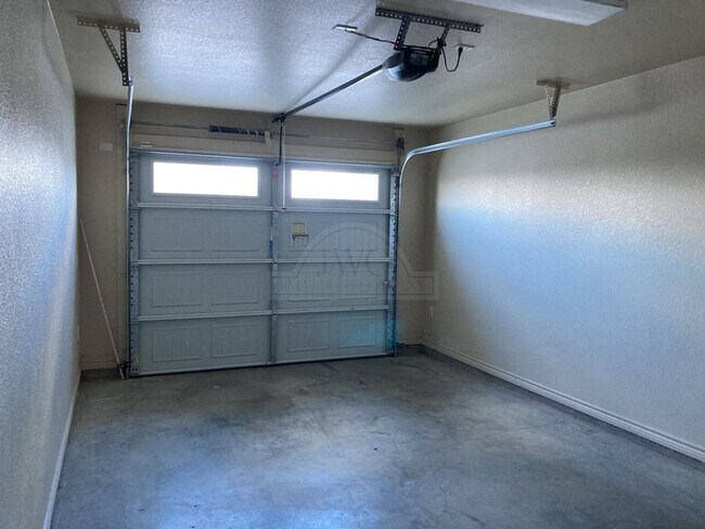 Building Photo - 5701 Luminous Ln