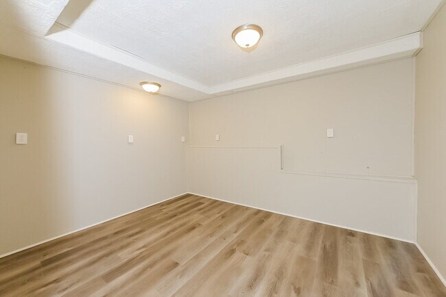 Building Photo - 3091 Ashbury Ln