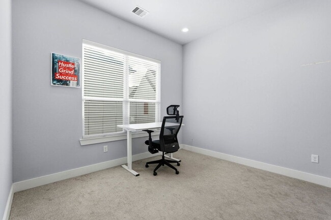 Building Photo - 3113 Paul Quinn St