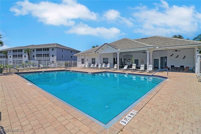 Building Photo - 7823 Regal Heron Cir