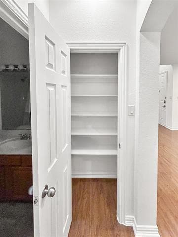 Building Photo - 4148 Woodland Tr