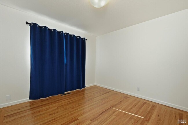 Building Photo - 2410 Mendota Way