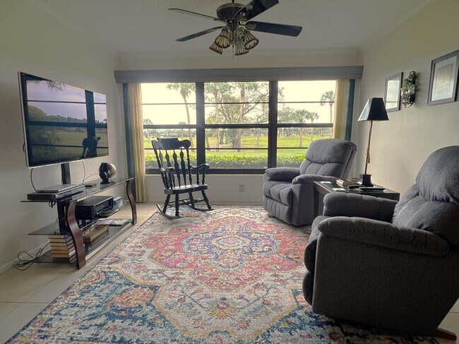 Building Photo - 32 Plantation Dr